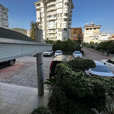 Orange-banana Garden Apartment Alanya